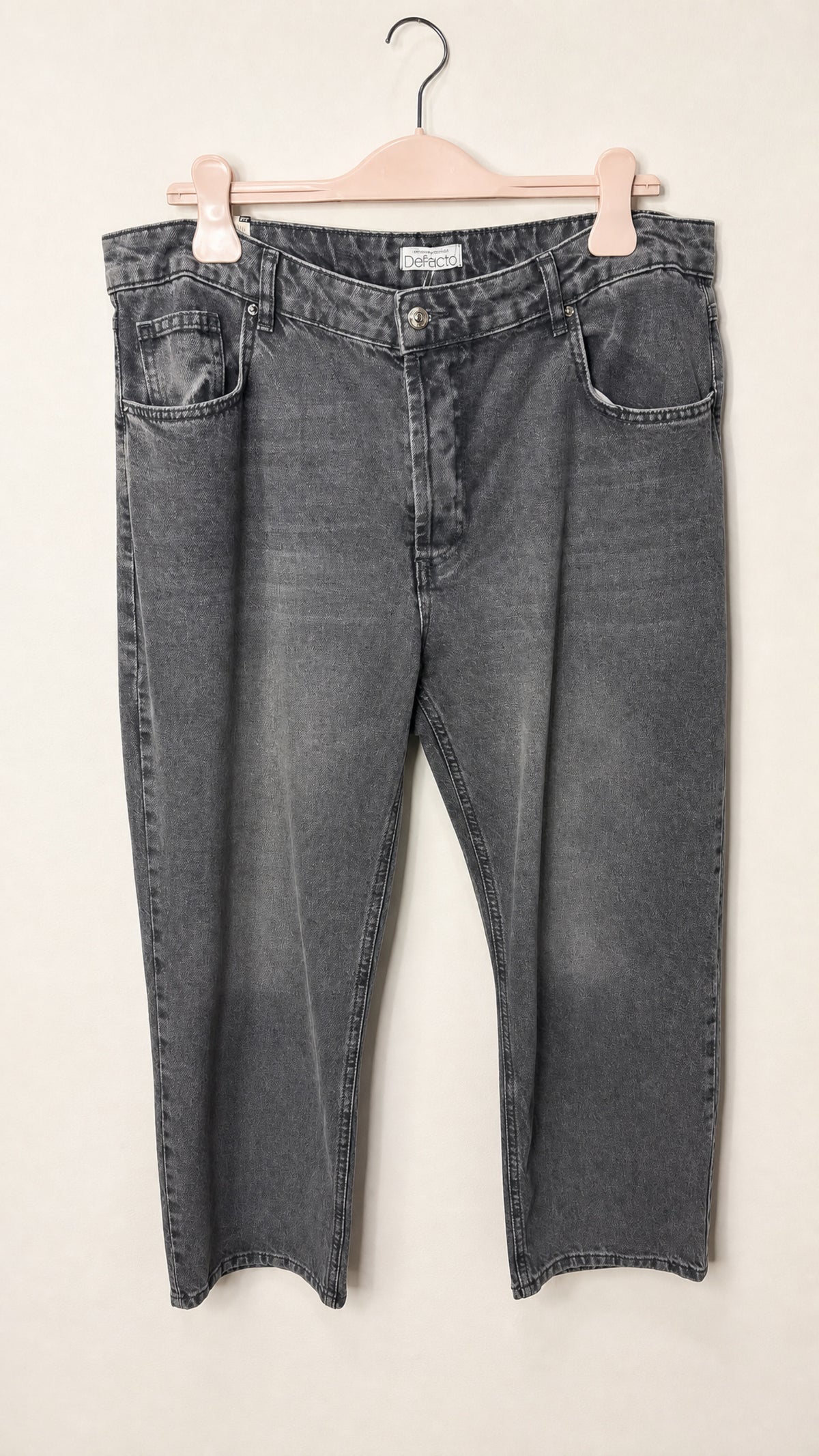 Defacto Jeans – vintage clothing at AMYPARFUME Belgrade